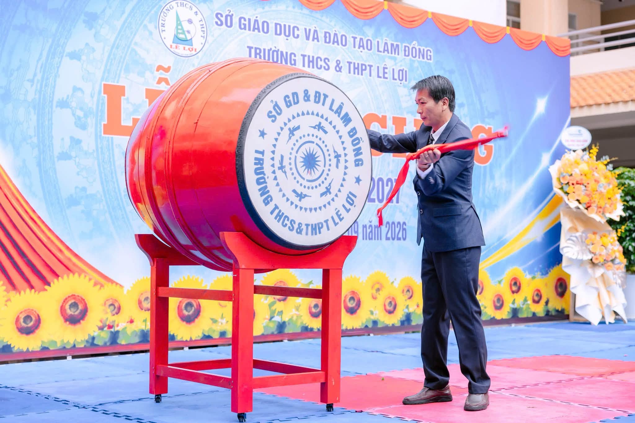 RỘN RÀNG LỄ KHAI GIẢNG NĂM HỌC 2026 – 2027